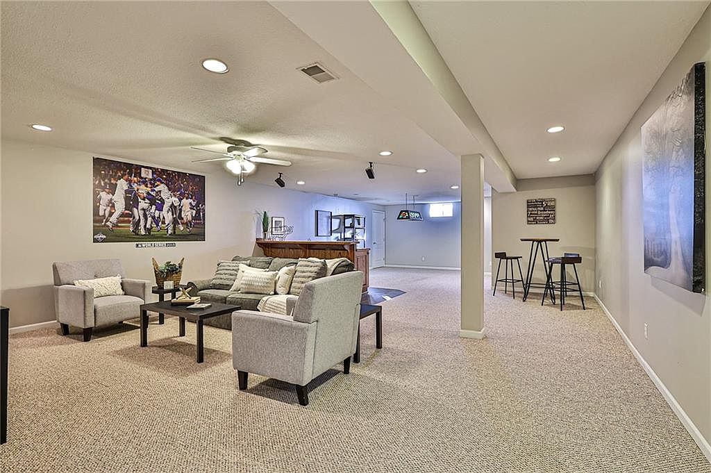 16401 E 38TH STREET Court — photo 30