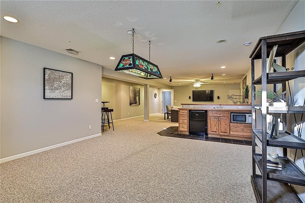 16401 E 38TH STREET Court — photo 32