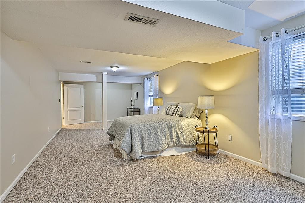 16401 E 38TH STREET Court — photo 33