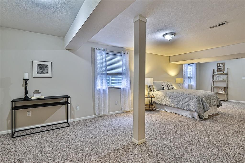 16401 E 38TH STREET Court — photo 34