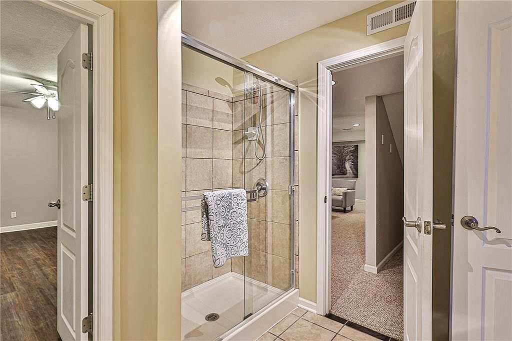 16401 E 38TH STREET Court — photo 38