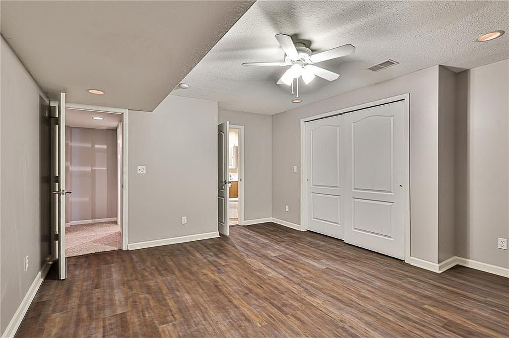 16401 E 38TH STREET Court — photo 39