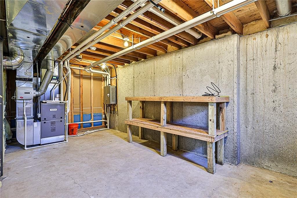 16401 E 38TH STREET Court — photo 41