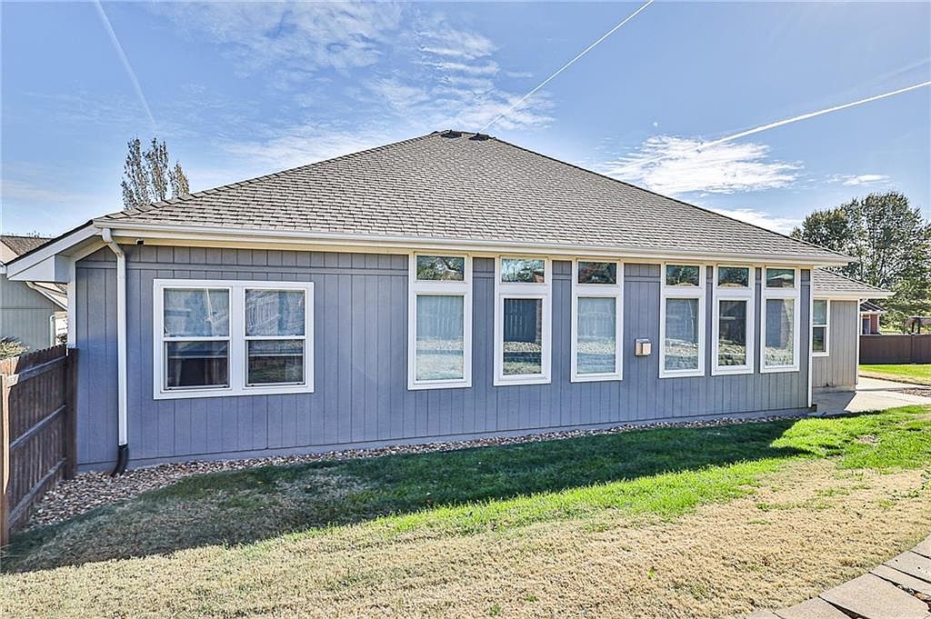 16401 E 38TH STREET Court — photo 42