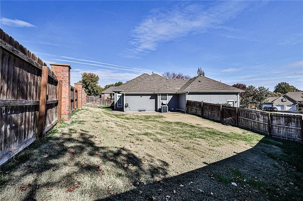 16401 E 38TH STREET Court — photo 44