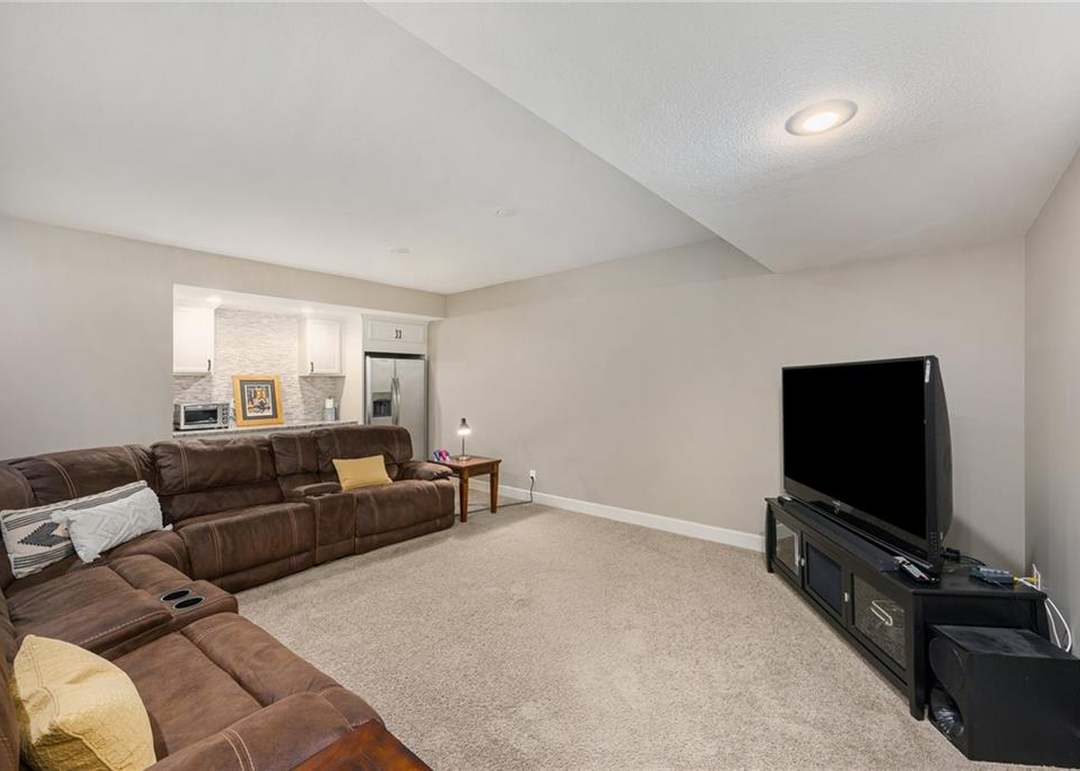 16405 Monrovia Street — photo 26