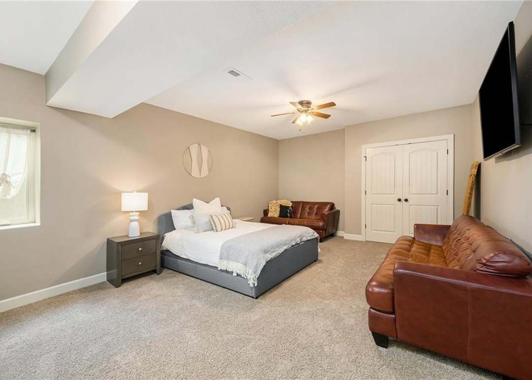 16405 Monrovia Street — photo 27