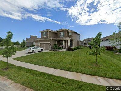 16437 S Parkwood Street — photo 1