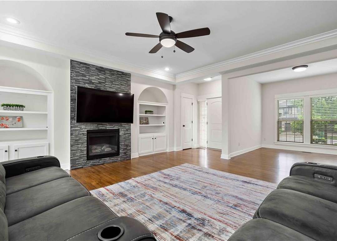 16516 Hemlock Street — photo 10