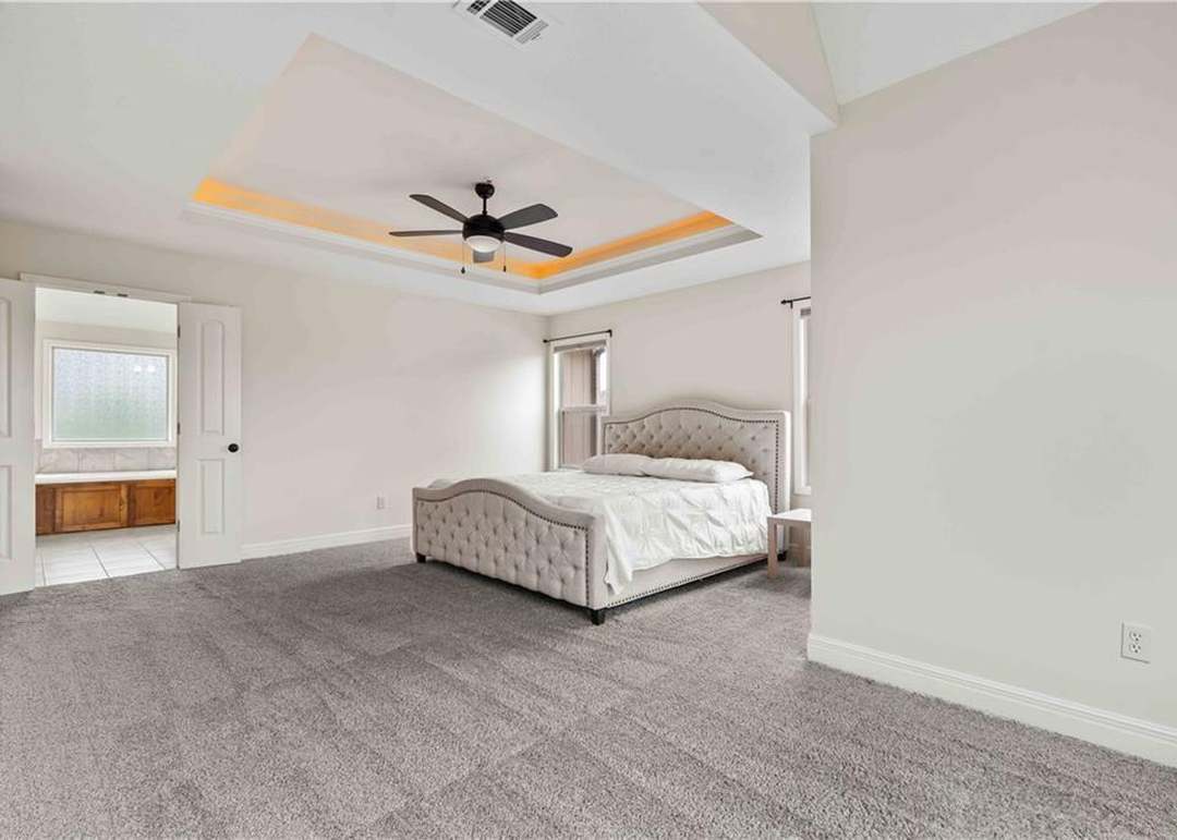 16516 Hemlock Street — photo 27