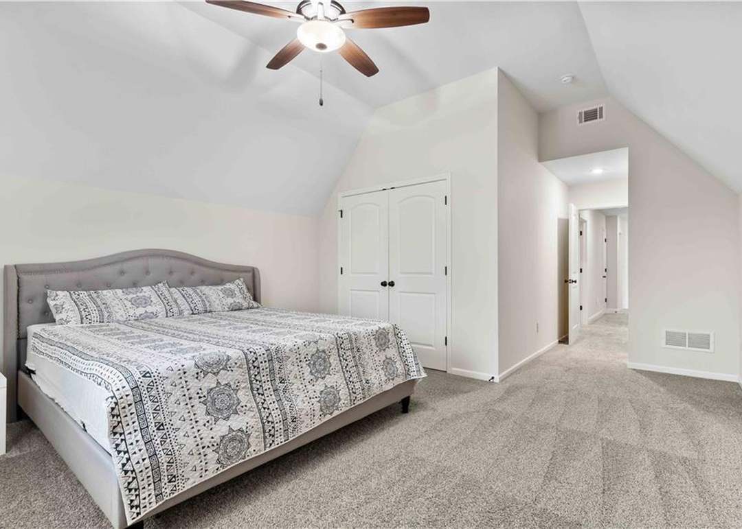 16516 Hemlock Street — photo 32