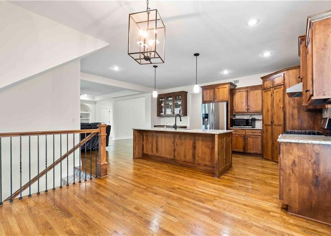 16516 Hemlock Street — photo 41