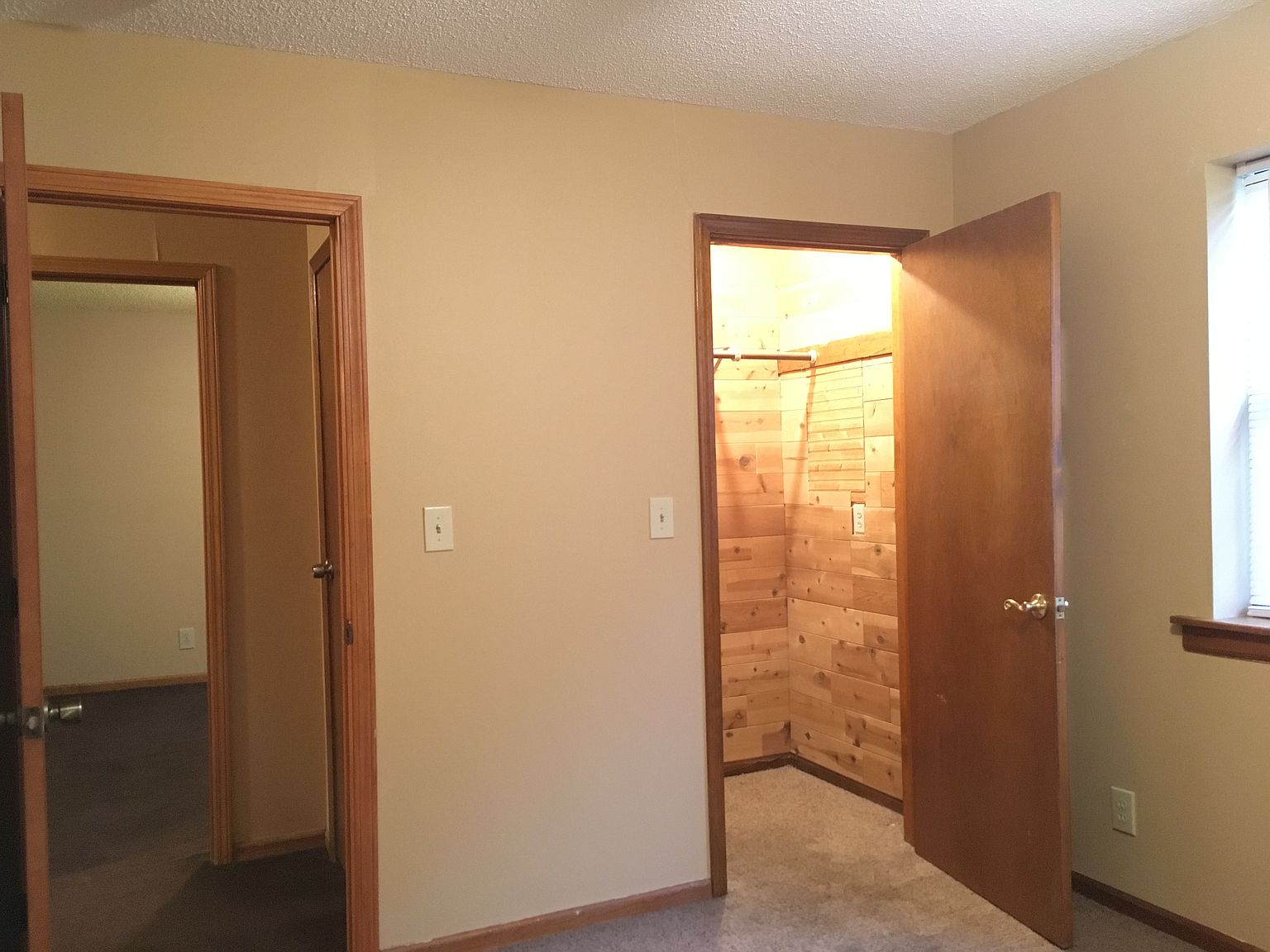 1653 Hardesty Avenue — photo 18