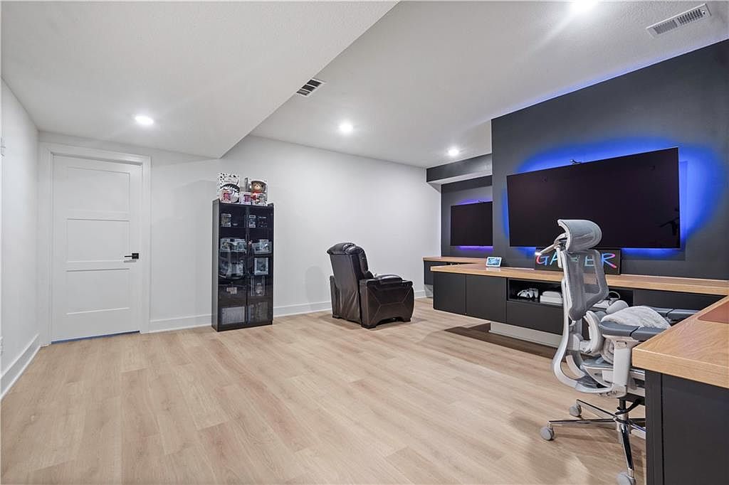 17029 Lucille Street — photo 77