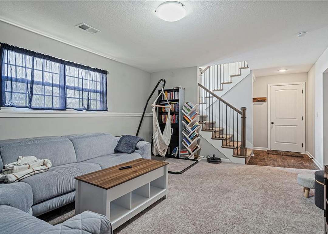 1706 CHESTNUT Street — photo 9