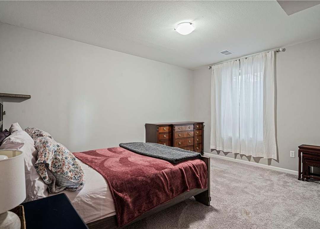 1706 CHESTNUT Street — photo 12