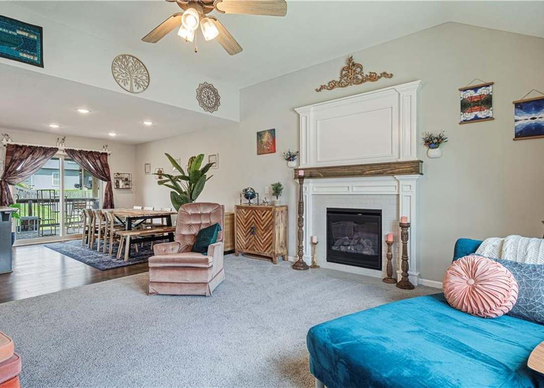 1706 CHESTNUT Street — photo 16