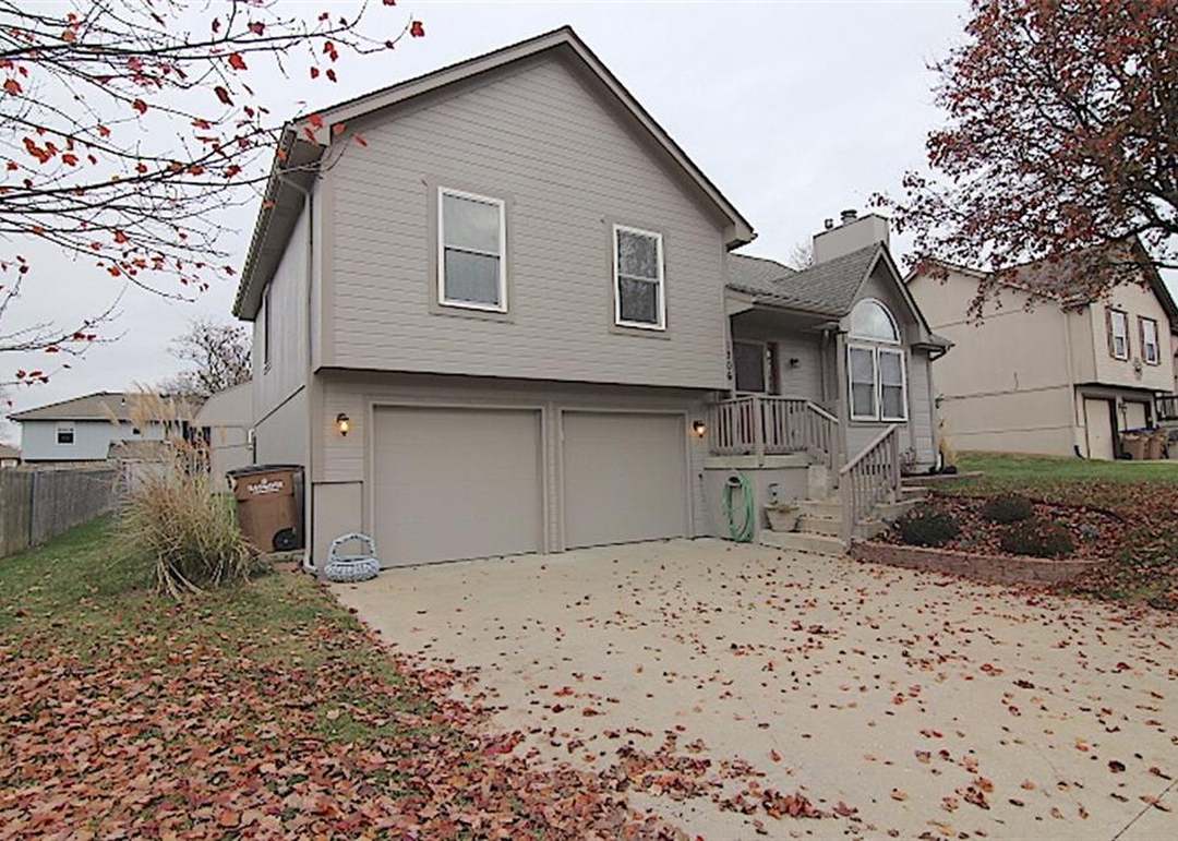 1706 Johnston Drive — photo 8