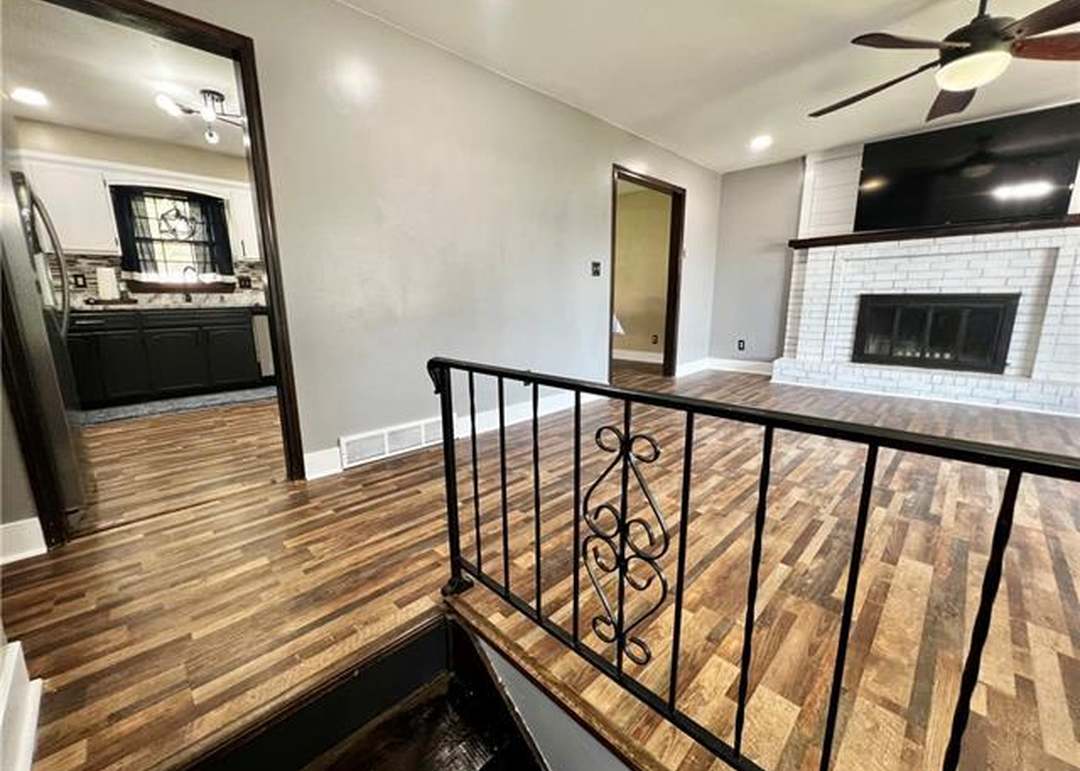 1712 Marion Street — photo 10