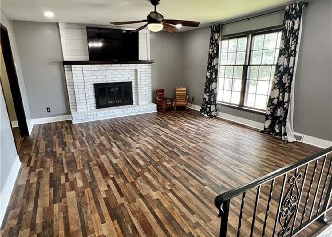 1712 Marion Street — photo 12