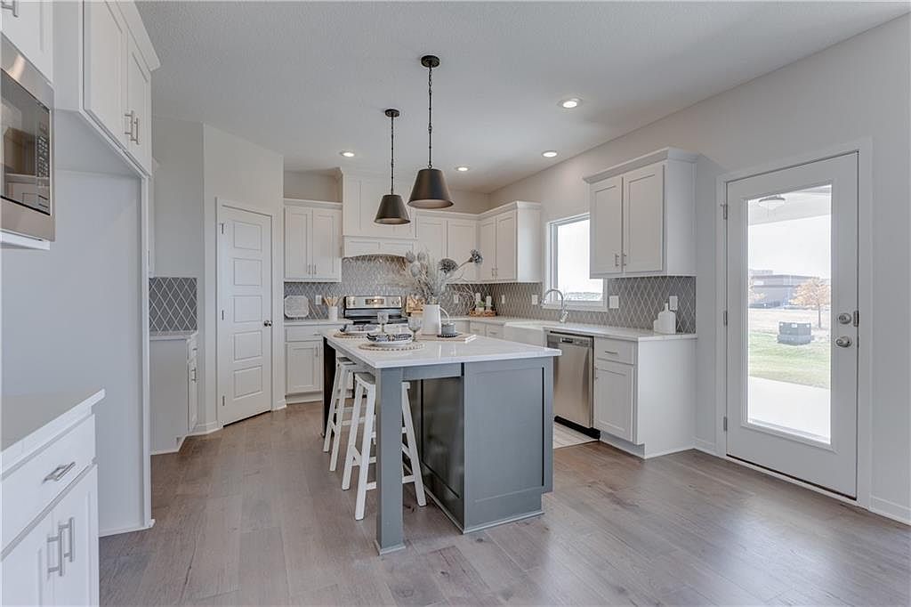 17173 W 164 TERRACE — photo 12
