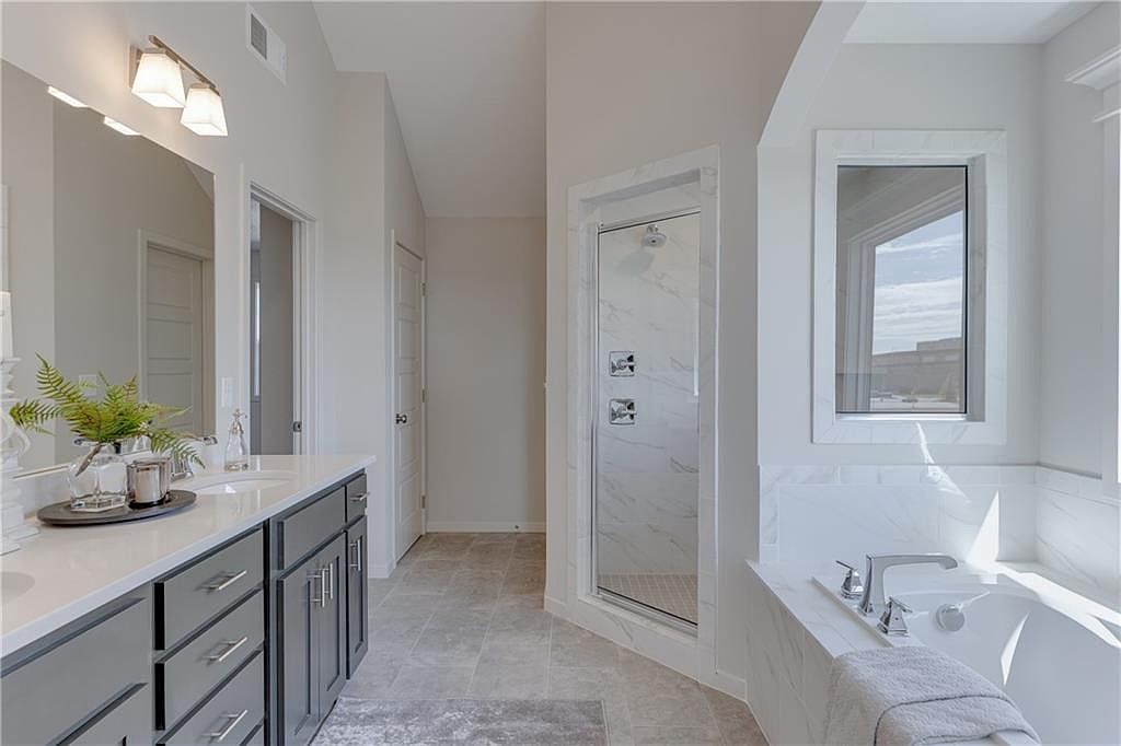 17173 W 164 TERRACE — photo 19