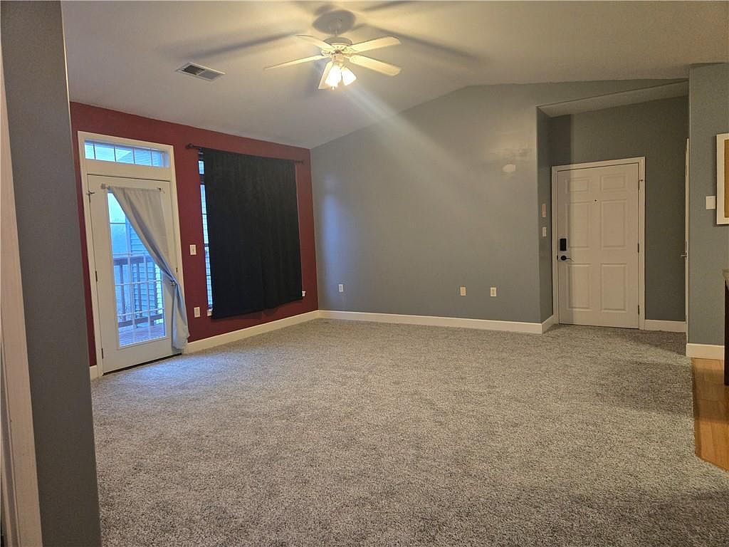 17201 E 32nd Unit 8 Street — photo 5