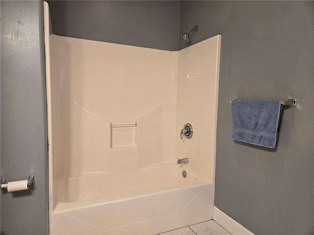 17201 E 32nd Unit 8 Street — photo 11