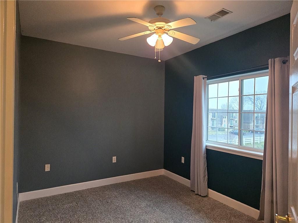 17201 E 32nd Unit 8 Street — photo 12