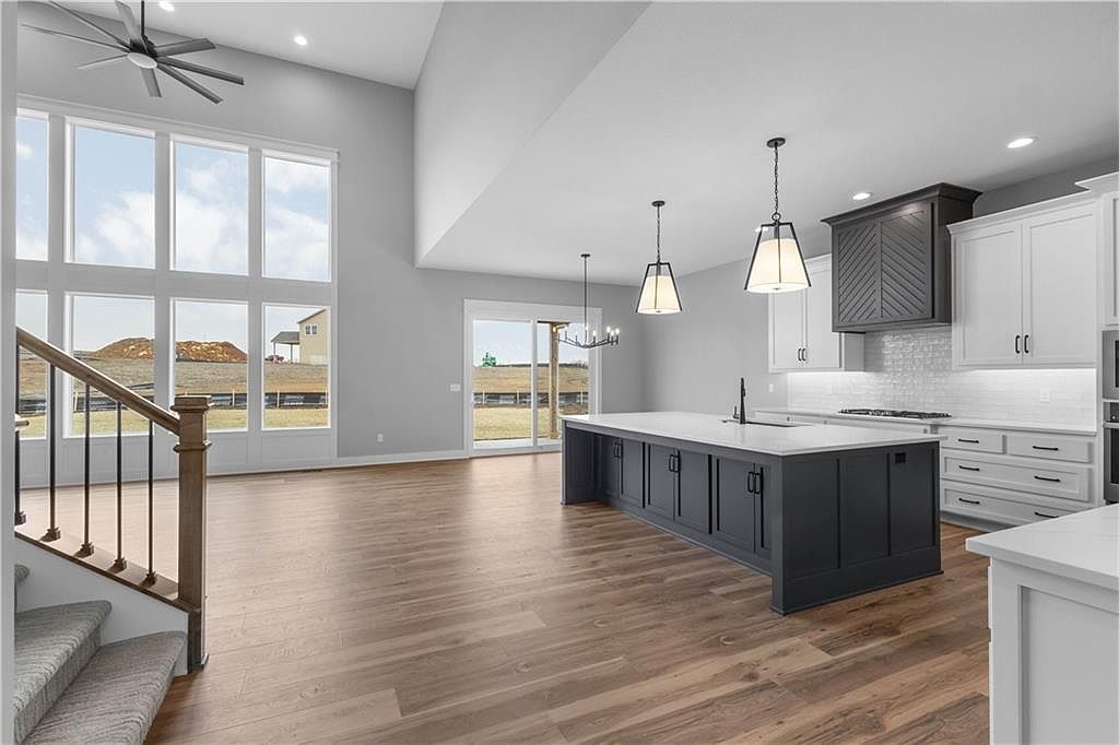17202 S Heatherwood Street — photo 5