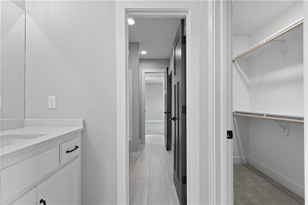 17202 S Heatherwood Street — photo 27