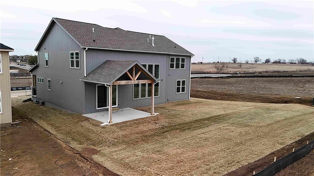 17202 S Heatherwood Street — photo 30