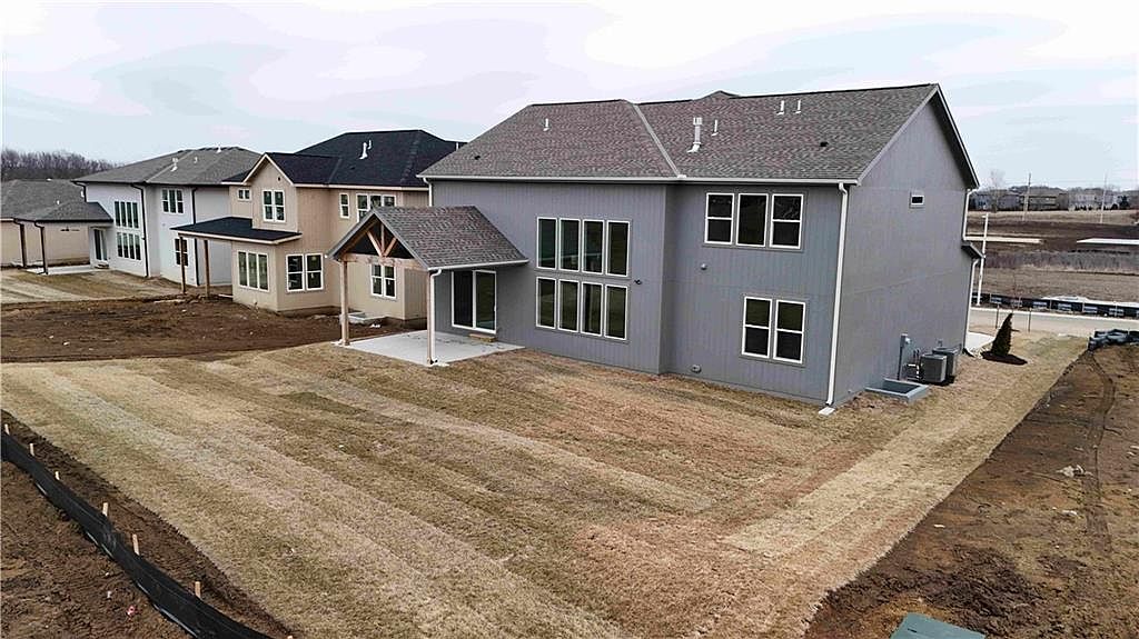 17202 S Heatherwood Street — photo 31