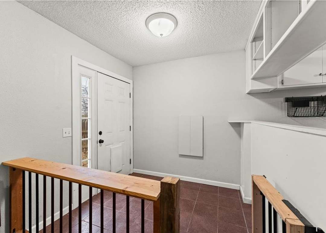17205 Cerrito Drive — photo 6