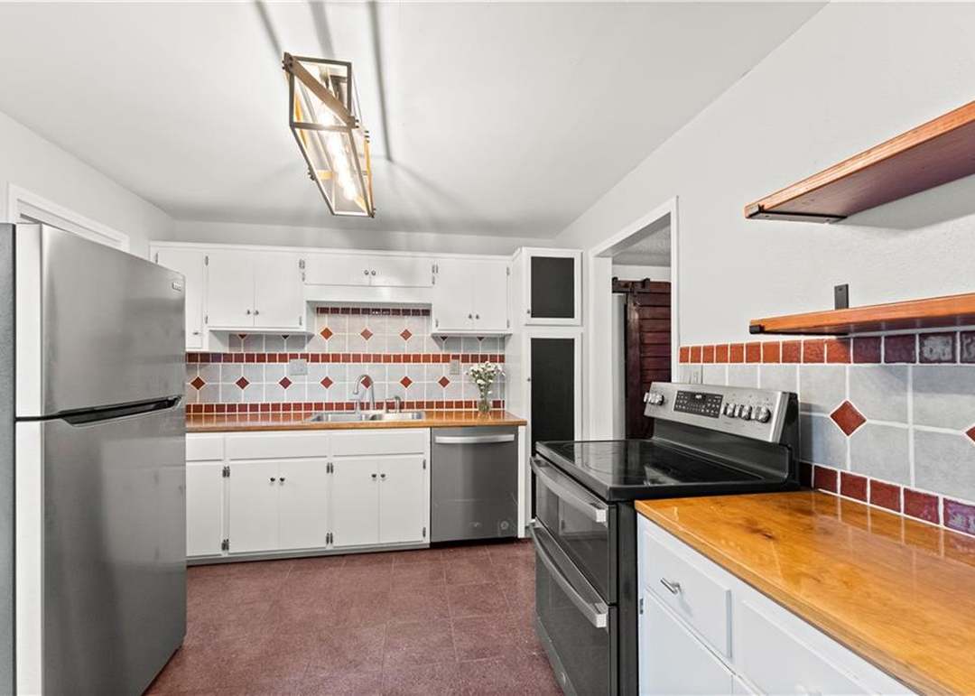 17205 Cerrito Drive — photo 12