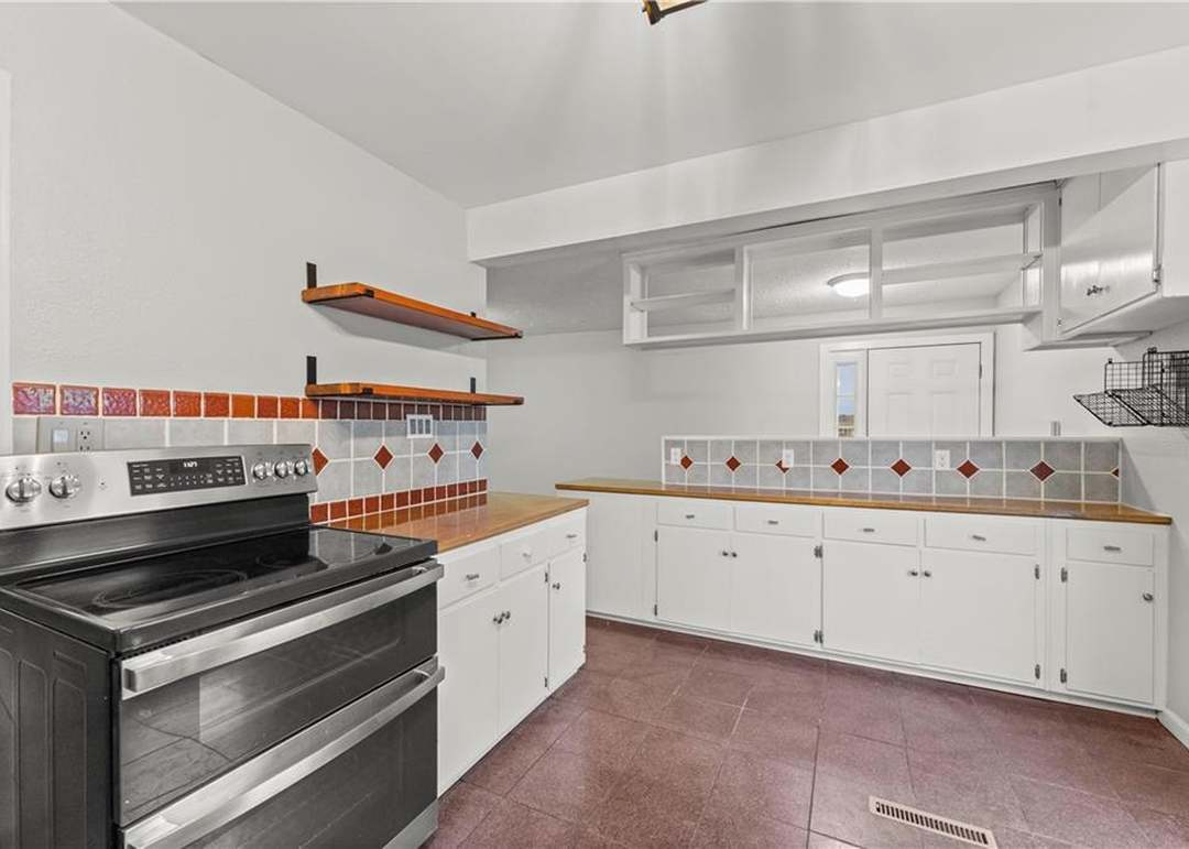 17205 Cerrito Drive — photo 13