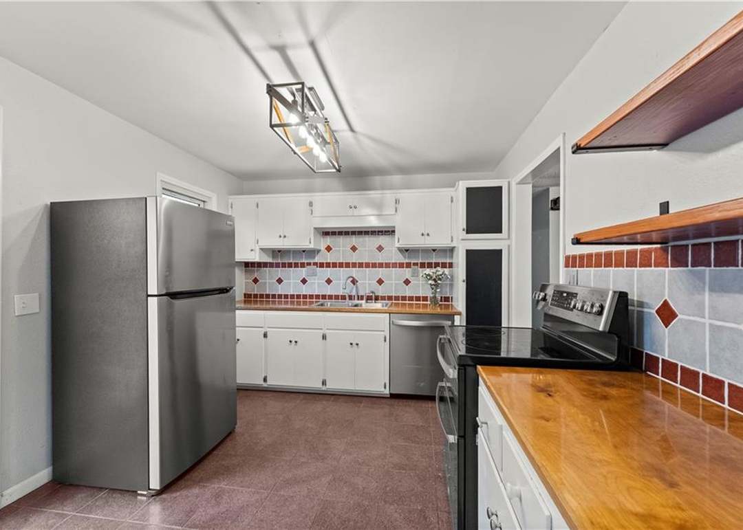 17205 Cerrito Drive — photo 14