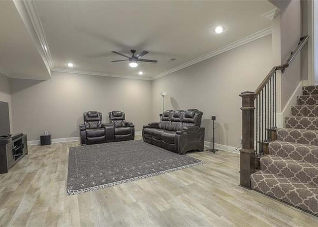 17321 Hauser Street — photo 42