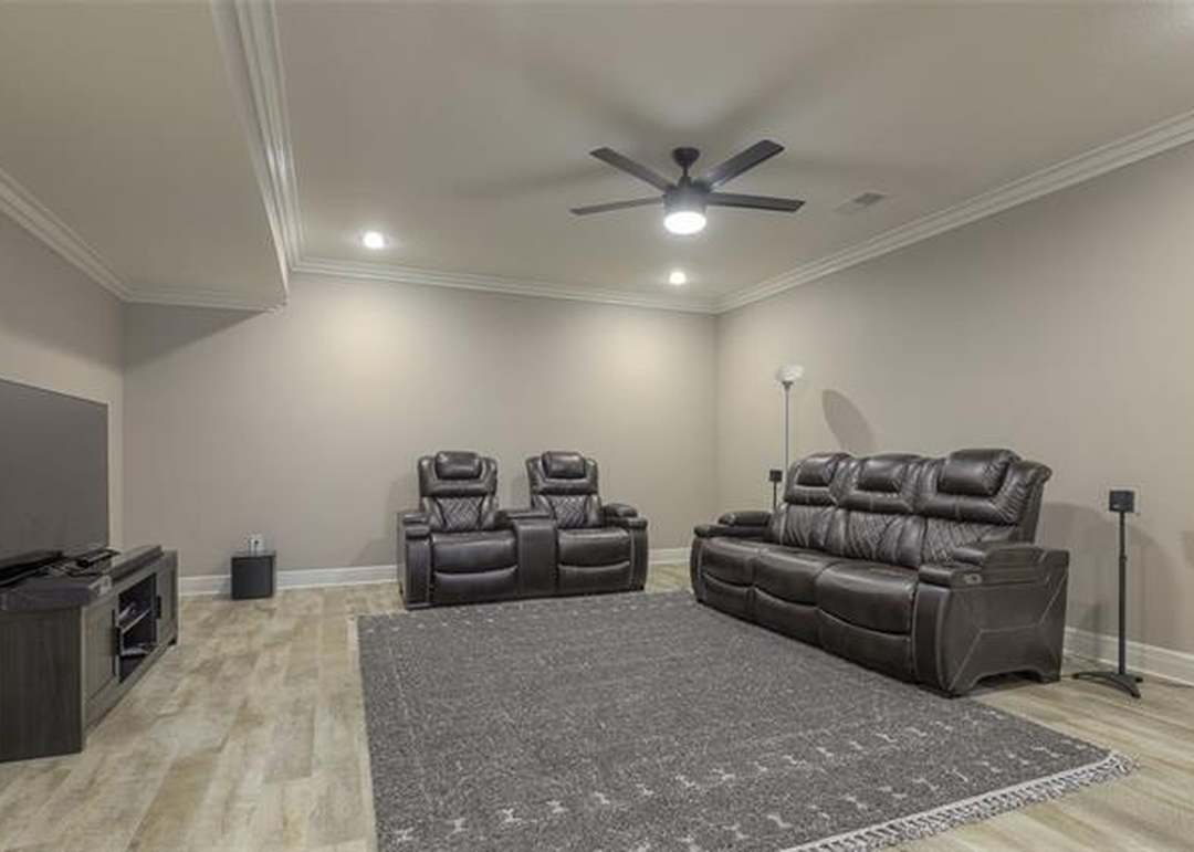 17321 Hauser Street — photo 43