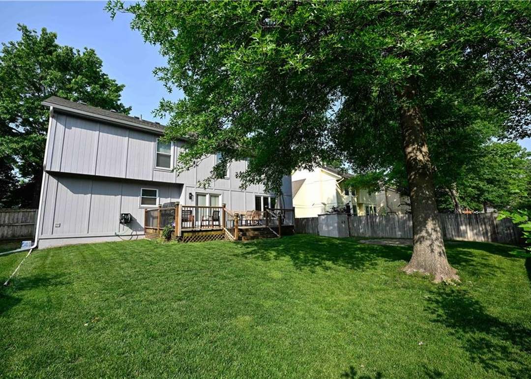 17586 W 112th Street — photo 11