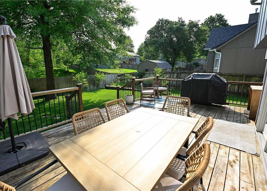 17586 W 112th Street — photo 15