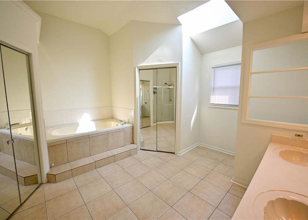 17586 W 112th Street — photo 25