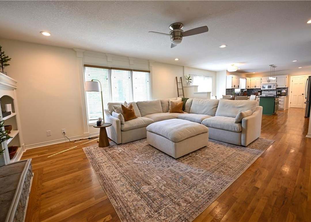 17586 W 112th Street — photo 38