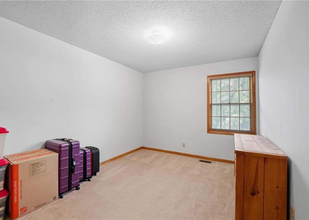 17605 W 113th Terrace — photo 5