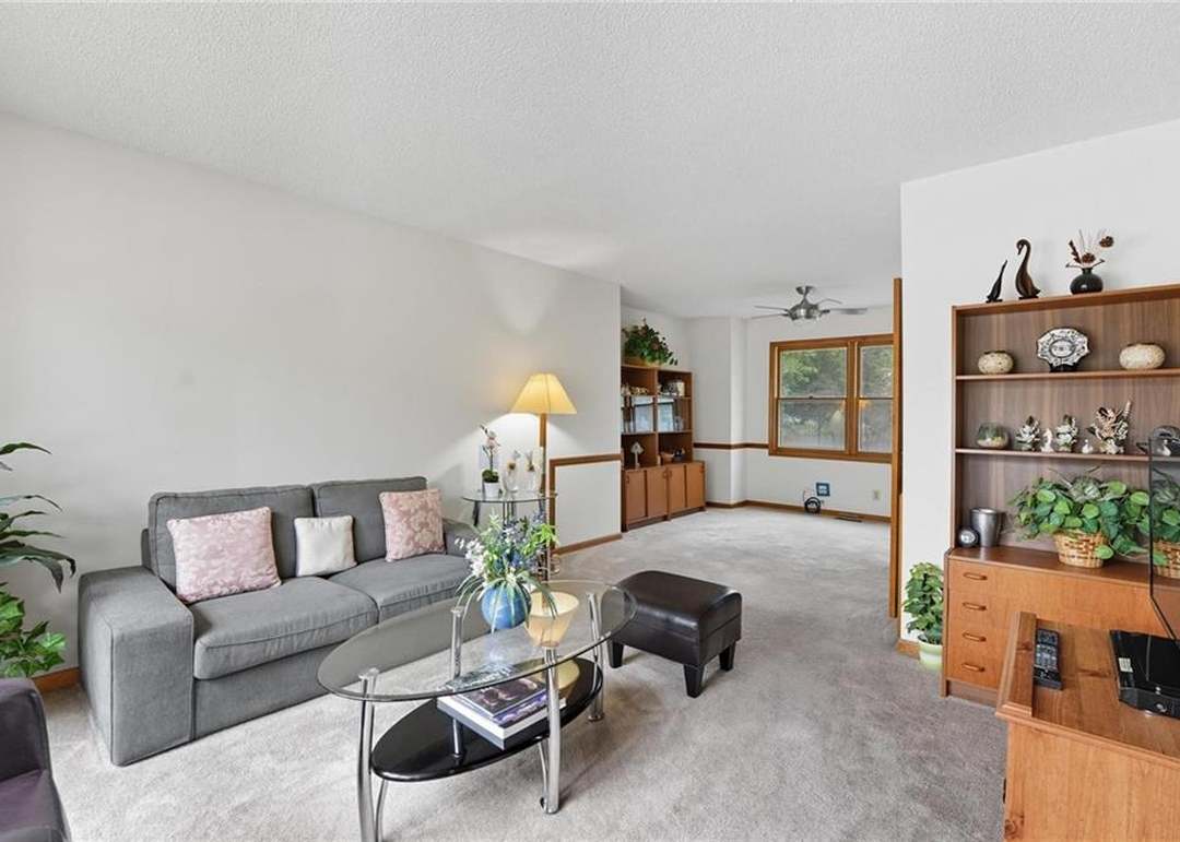 17605 W 113th Terrace — photo 6
