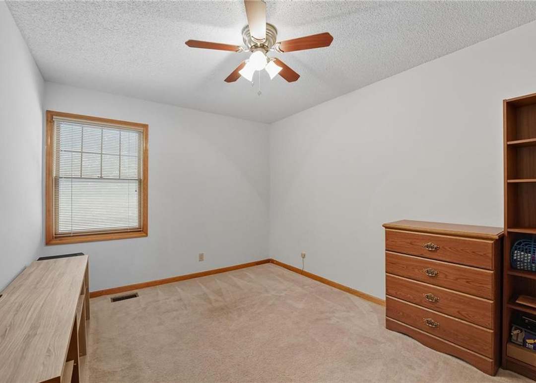 17605 W 113th Terrace — photo 34