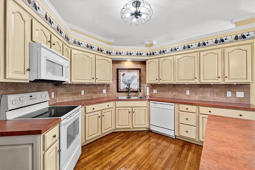 1800 Meadowlark Court — photo 18