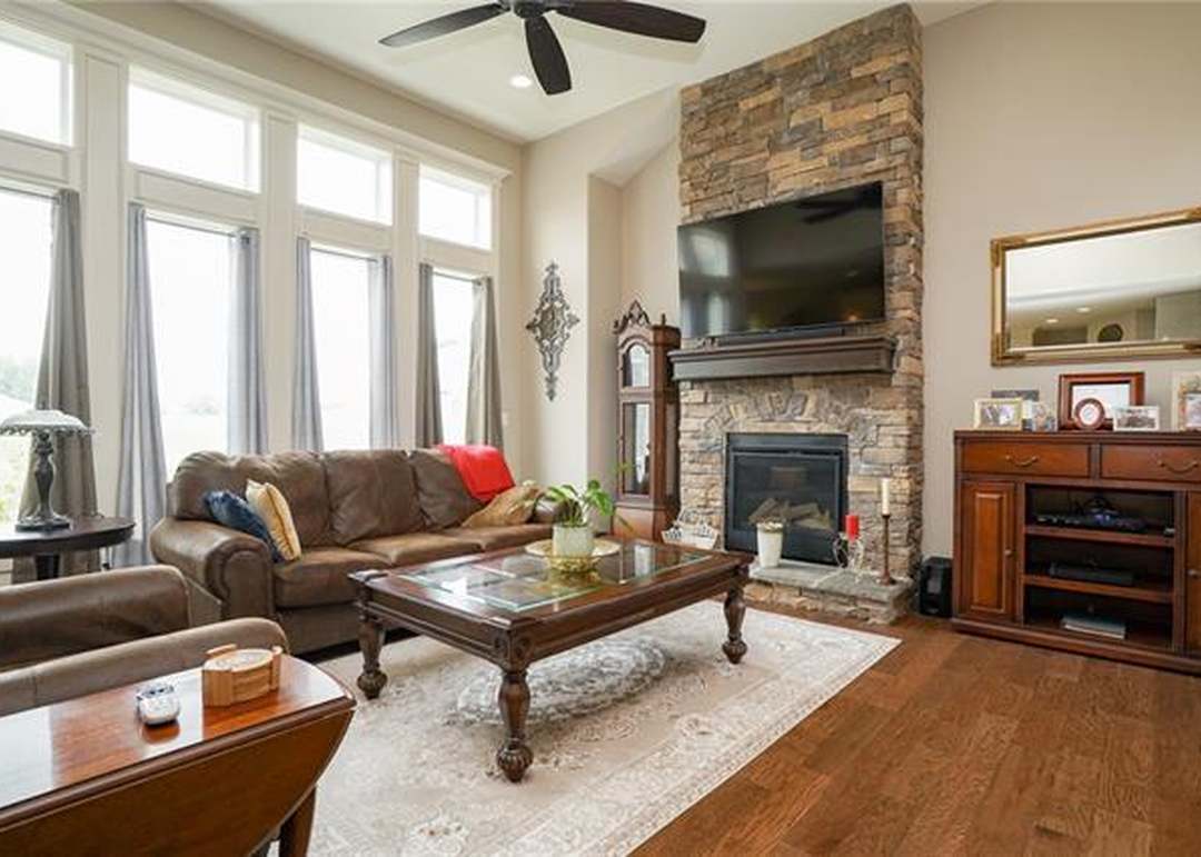 1801 NE Pallisade Court — photo 6