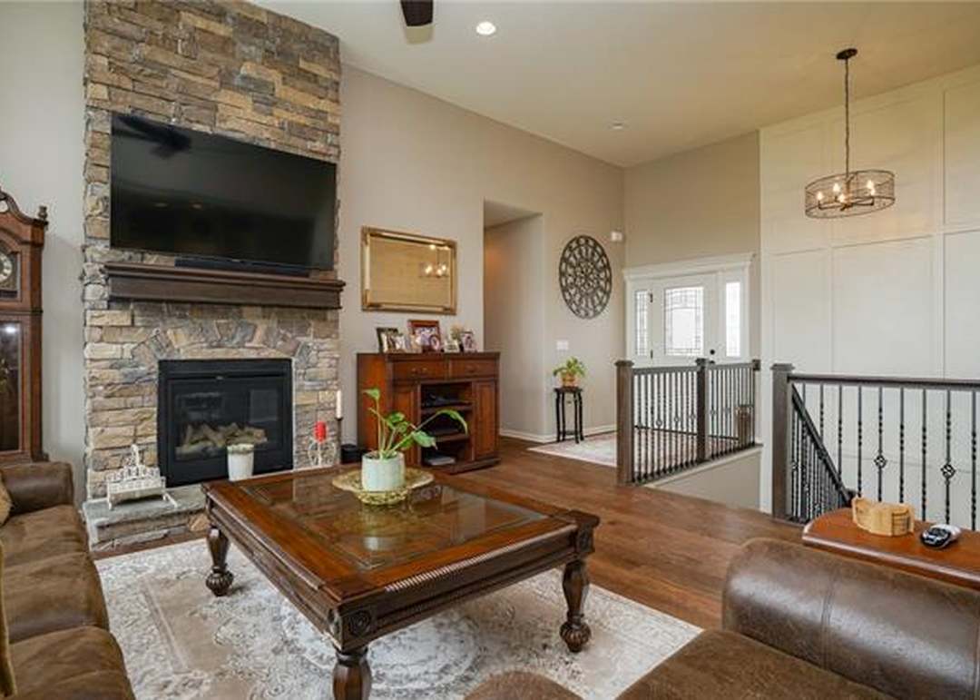 1801 NE Pallisade Court — photo 14