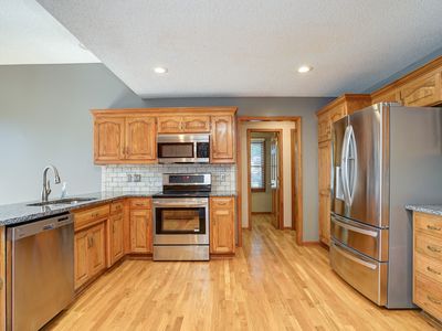 1808 NE Waterfield Lane — photo 8